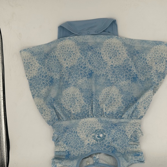 Adorable blue & white golf dress; upf 50+; size 18 months. Perfect for summer. - Picture 2 of 3
